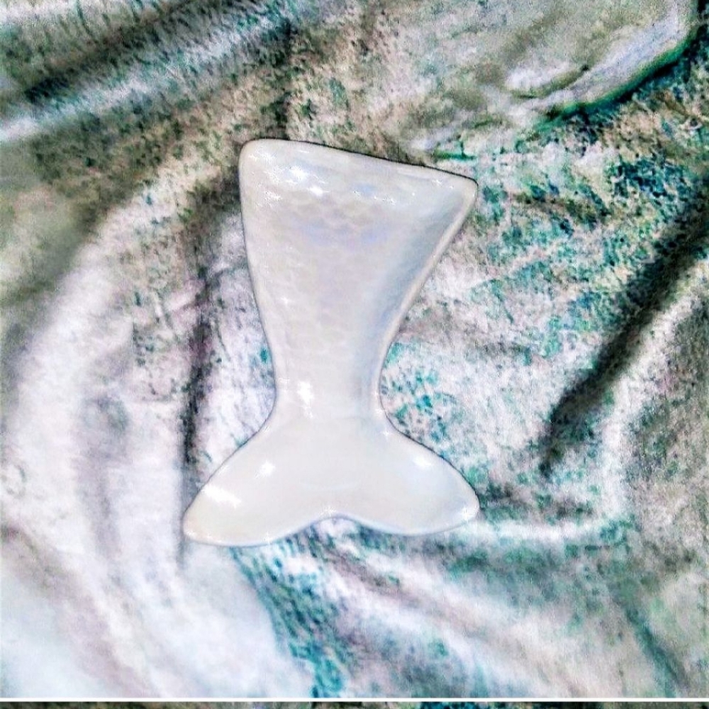 White Mermaid Trinket Tray For Your little Mermaid - Picture 3 of 10